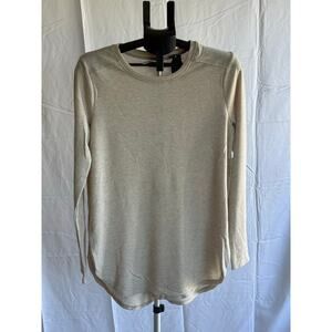 (NWT) Women's Size Medium Mono B Long Sleeve Pullover